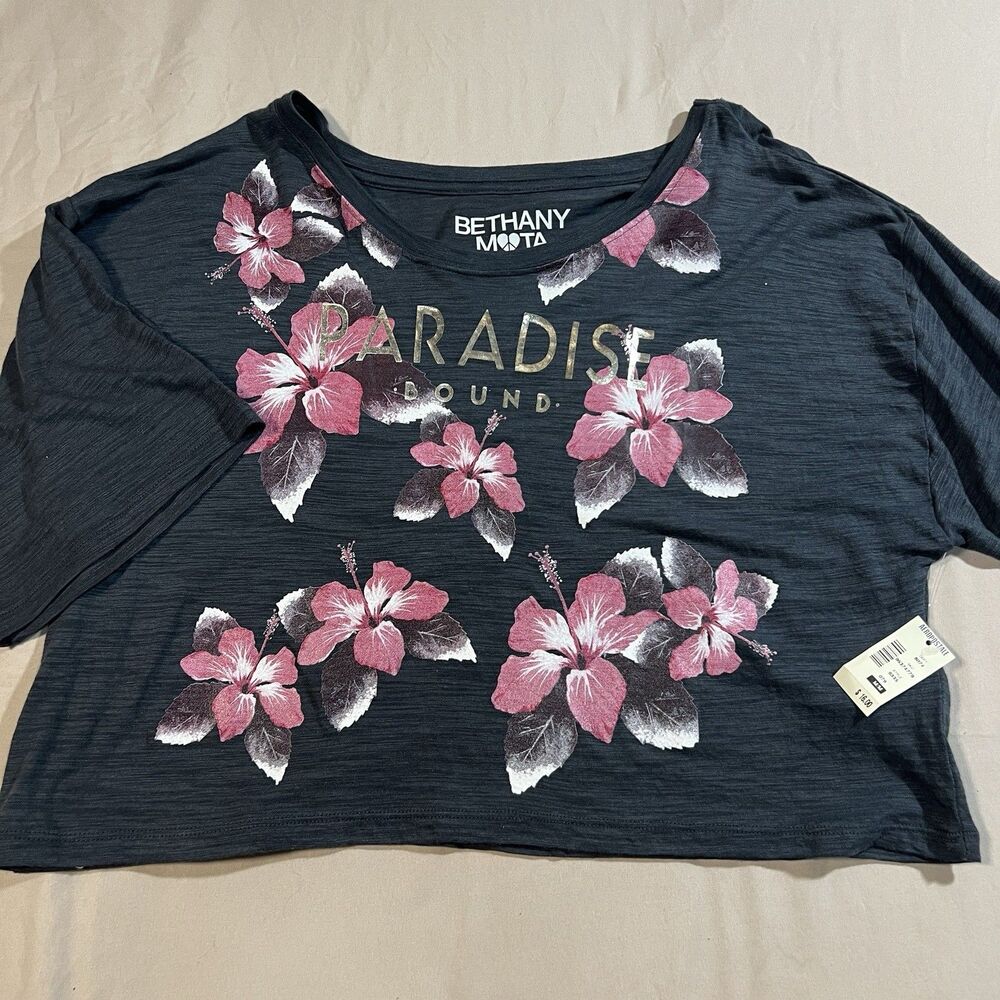 NWT Aeropostale Bethany Mota Paradise Bound Cropped T-Shirt M Black Floral